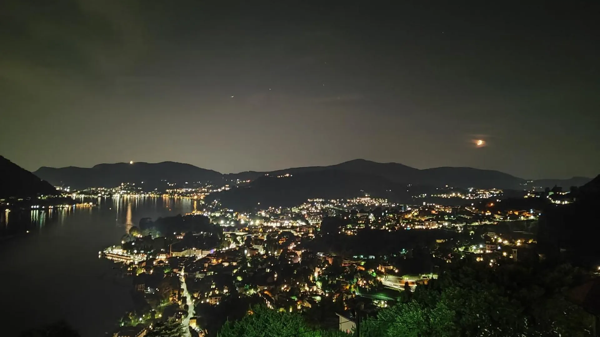 Cernobbio Panorama Apartment 0*,  إيطاليا